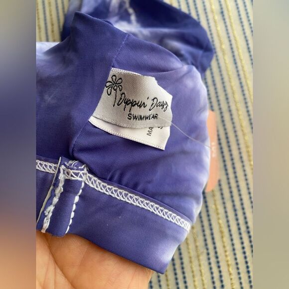 Dippin’ Daisy’s Swimsuit Womens Size Small Tie Dye  Blue 2 Pieces NWT - Picture 2 of 13